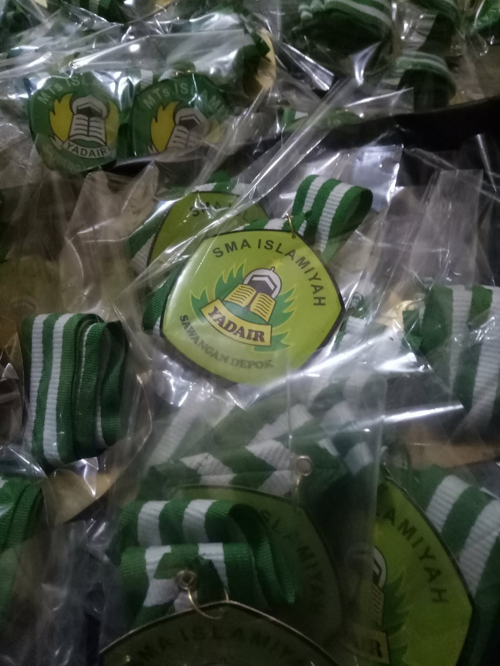 Medali Kelulusan Sma Islamiyah Sawangan Depok