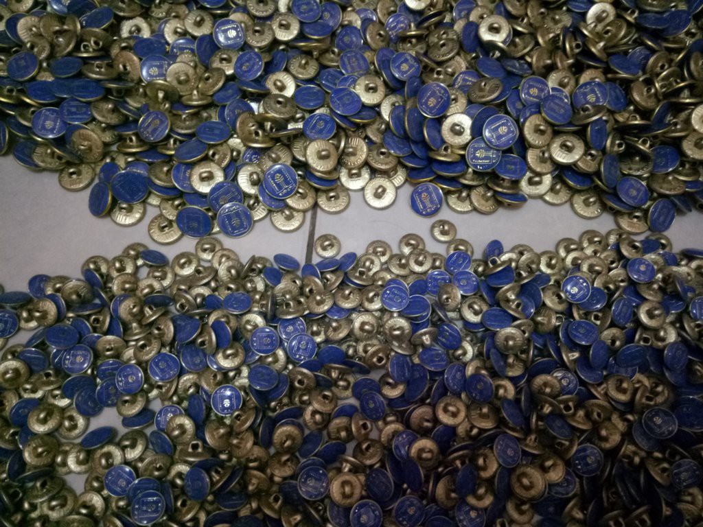 Kancing Jas Almamater Uii.