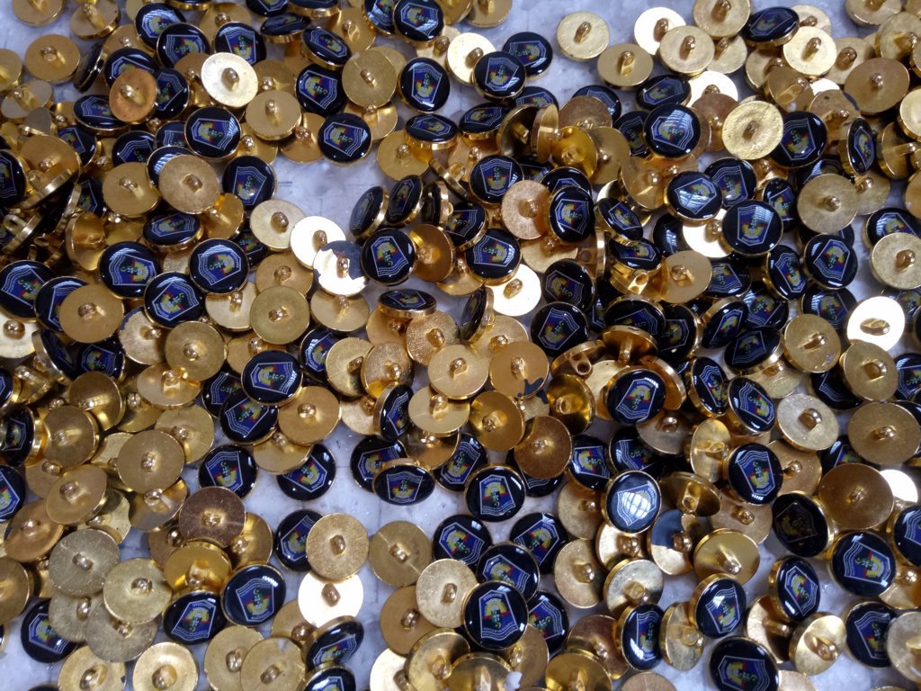 Kancing Jas Almamater UMI Makassar