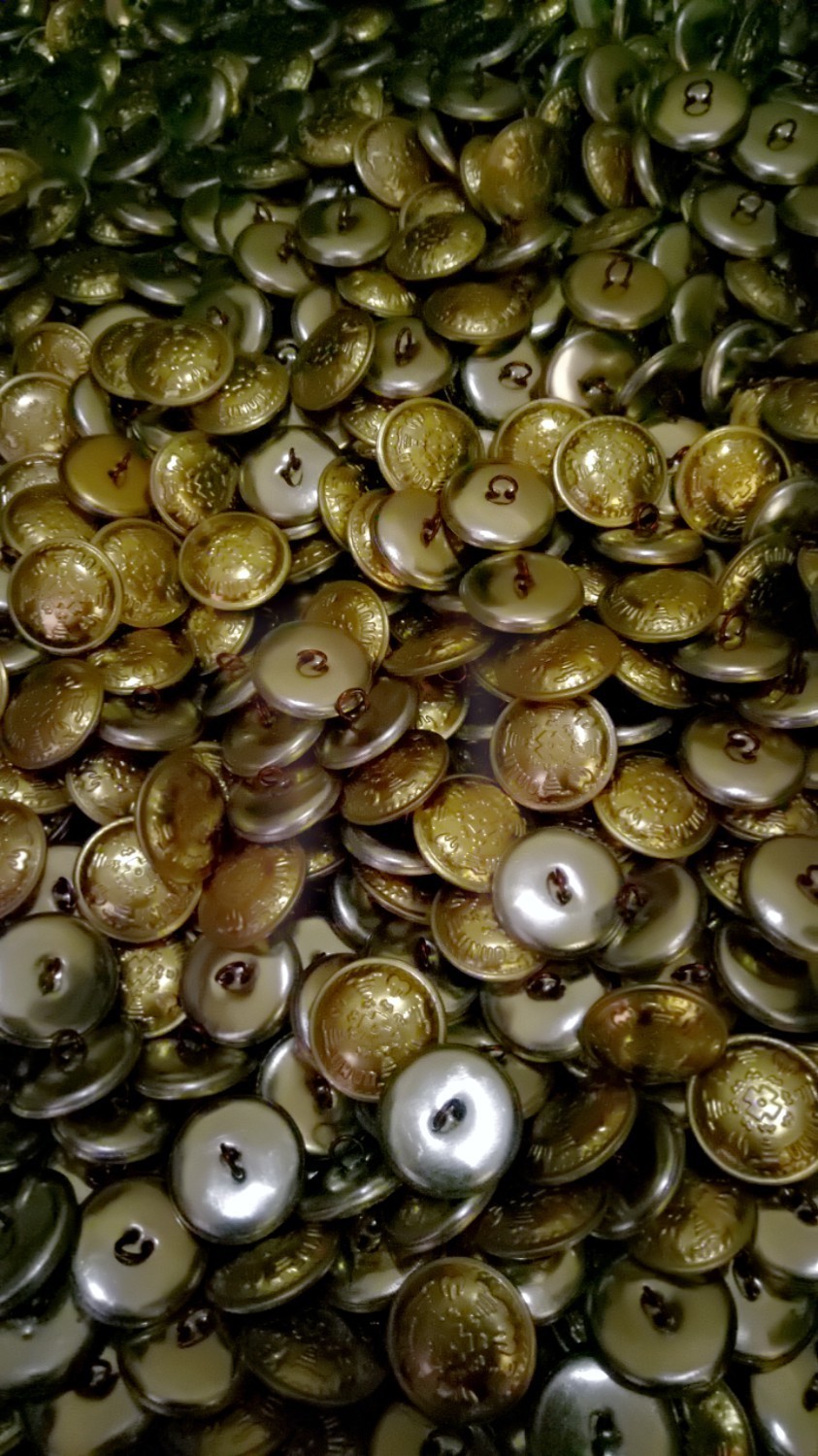 kancing jas almamater unud